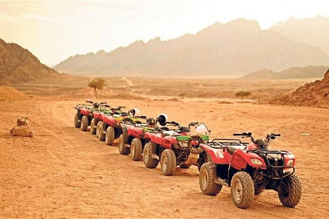 Quad bike ride in the pyramids of Giza - Sand, sun, and what to wear