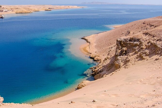 Ras Mohamed and White Island Snorkeling Trip and One Stop Diving-Sharm El Shiekh - White Island: a short, unusual stop