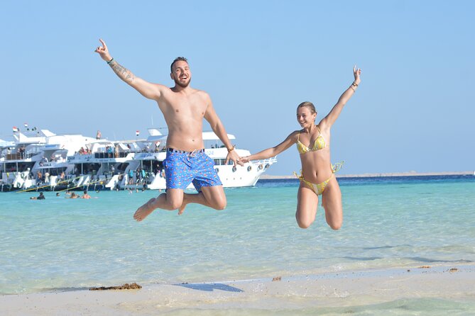 Ras Mohamed & White Island luxury Yacht Trip Sharm el Sheikh - The practical value of a $25 boat trip