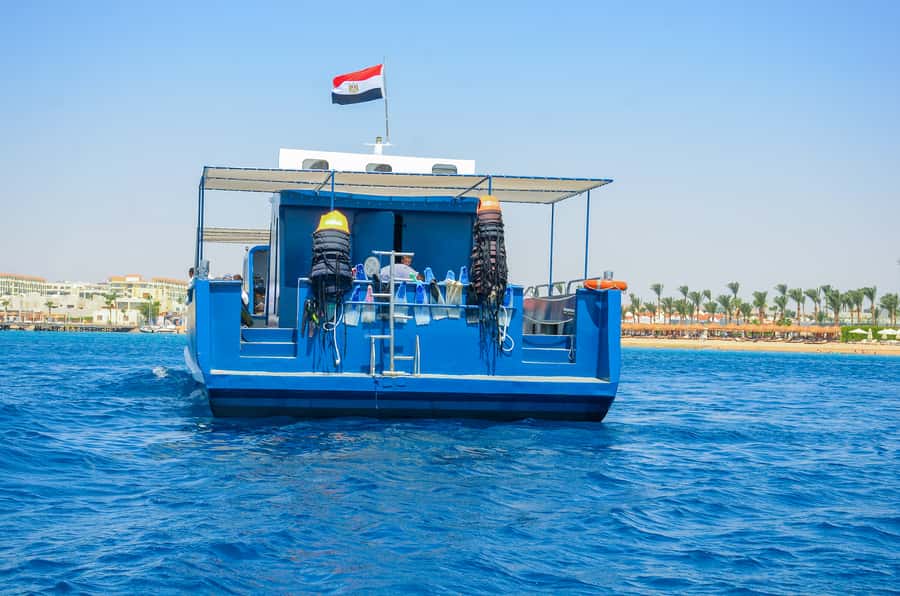 Safaga/Makadi Bay: Panorama Submarine with Snorkeling Tour - Boarding the semi-submarine