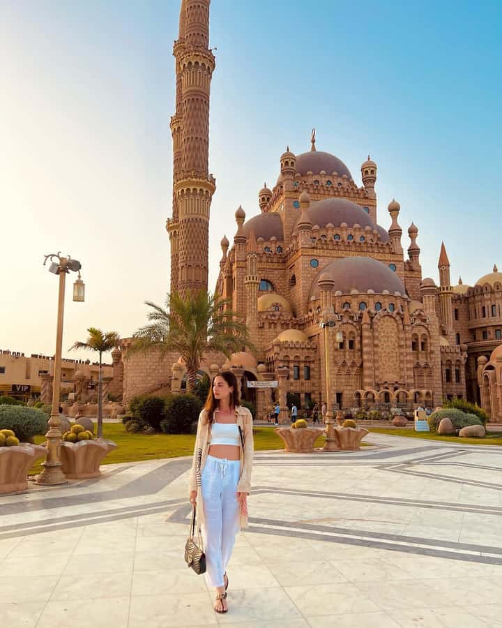 Sharm El Sheikh City Tour: Old Market, Mosque & Farsha Café - The ride from your hotel to the Old Market