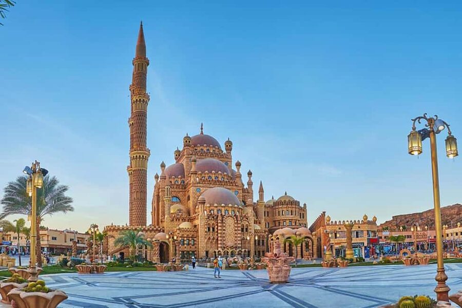 Sharm El-Sheikh: City Tour with Optional Seafood Meal - Who should book this experience?