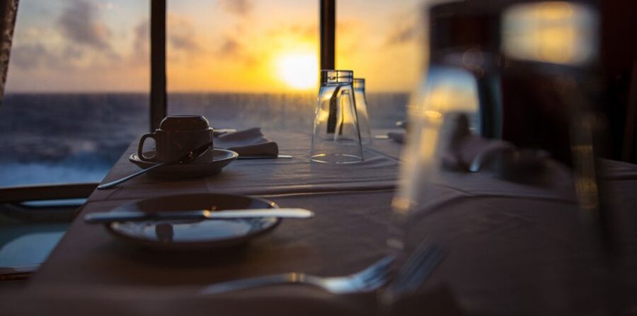 Sharm El Sheikh: Dinner Cruise W/ Optional Private Transfer - The Buffet Dinner: Good Choice, Uneven Execution