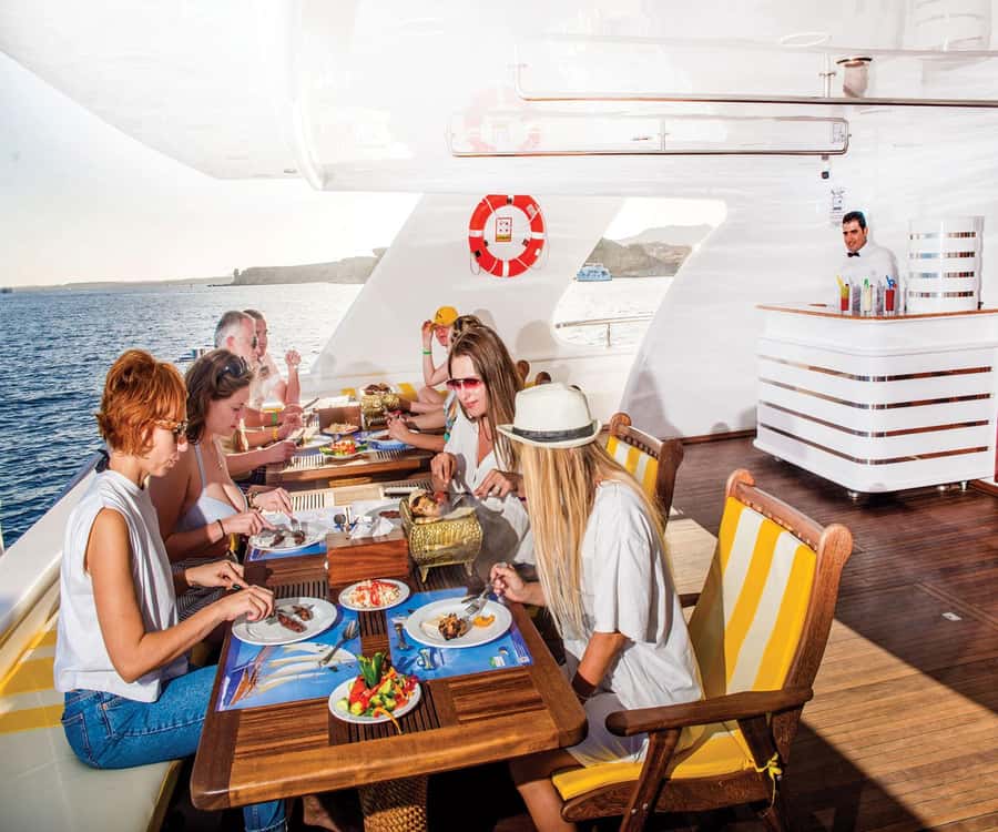 Sharm el-Sheikh: Ras Mohammed Elite VIP Cruise and BBQ Lunch - The morning pickup and marina departure