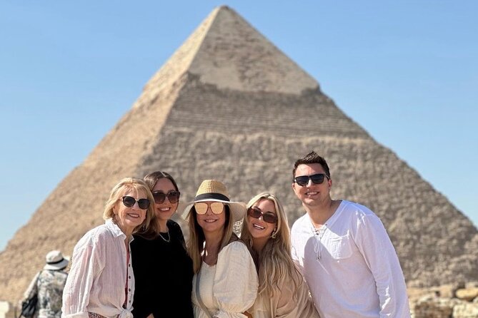 Sharm ElSheikh to Giza Pyramids, Egyptian Museum, Khan El Khalili - Egyptian food with a pyramid view