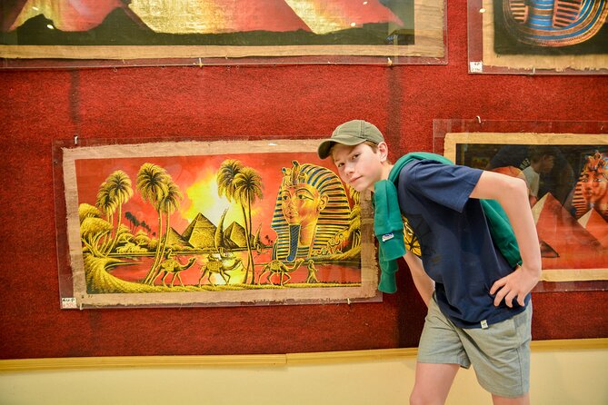 Small group Hurghada to Luxor, Valley of the Kings by Van - Lunch and the optional Nile motorboat