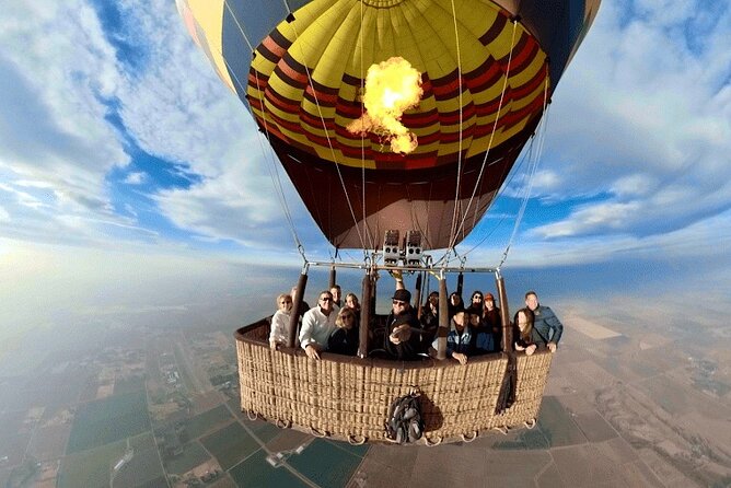 Sunrise Ballooning Luxor with Transfers Included - Coffee, Tea, and the Pre-Flight Briefing