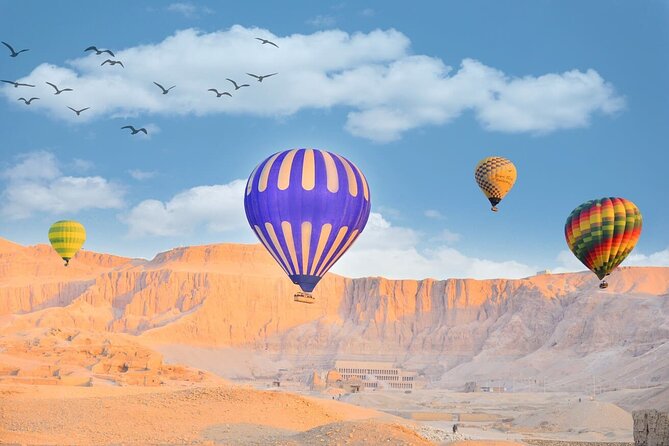 Sunrise Hot Air Balloon Over the Historical sites in Luxor - Flying above the Valley of the Kings