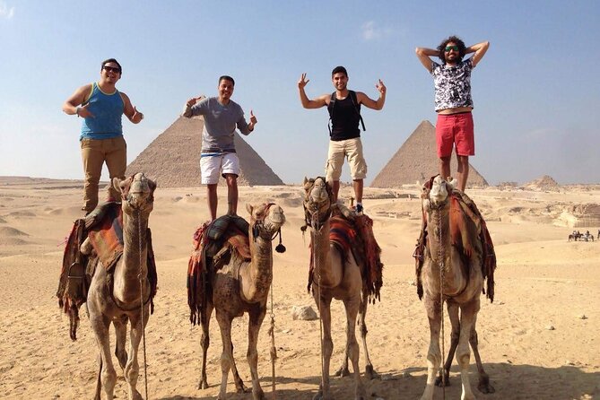 Taxi from the airport to The pyramids of Giza - Who will get the most from this experience?
