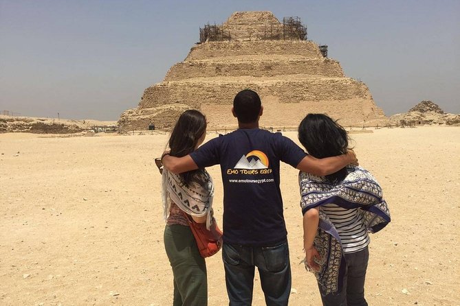 Top Day Tour To Giza Pyramids & Memphis City & Sakkara Pyramid - Giza Plateau: the essential first stop