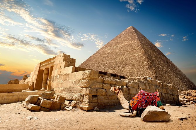 Top Private Trip to Giza Pyramids And Egyptian Museum In Cairo - The 20-minute camel ride and panoramic viewpoint