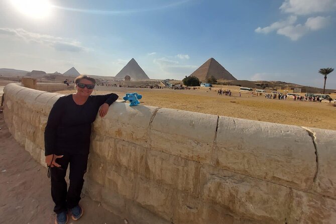 Tour Giza pyramids,Sphinx,Sakkara Pyramid,Memphis& Pyramid Inside - The Sphinx: Short Stop, Major Symbol