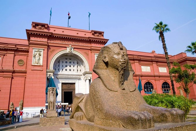 Tour to Giza Pyramids and The Egyptian Museum - Why a private Cairo day can be worth the money