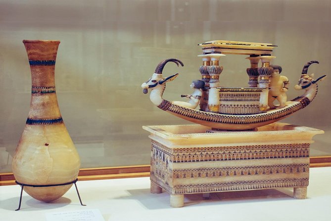 Tour to Giza Pyramids and The Egyptian Museum - The guides are the real difference