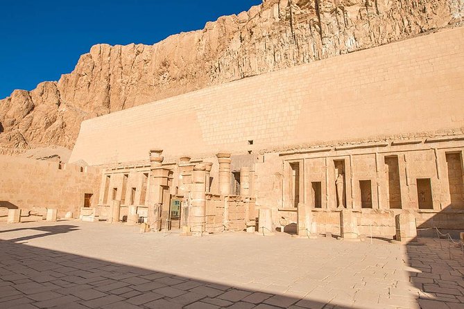 Tour to The East & West Bank of the Nile - Luxor Temple beside the modern city