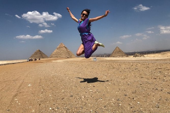 Vip Day Tour to Giza Pyramids, Sphinx, Gem Museum, and Lunch - Starting at the Giza Pyramids
