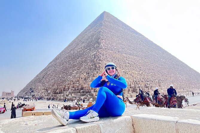 Vip Tour Giza pyramids, sphinx with Camel Ride and Vip lunch - Why a private Giza tour helps