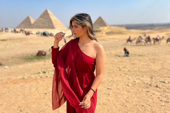 Vip Tour Giza pyramids, sphinx with Camel Ride and Vip lunch - The four-hour visit to Khufu, Khafre, and Menkaure