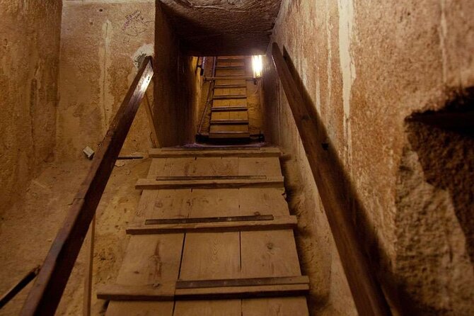 VIP Tour inside Giza Pyramids - The Queen’s Chamber and the planned alternative