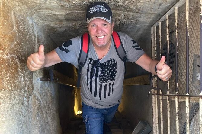 VIP Tour inside Giza Pyramids - The private pickup and drive to Giza