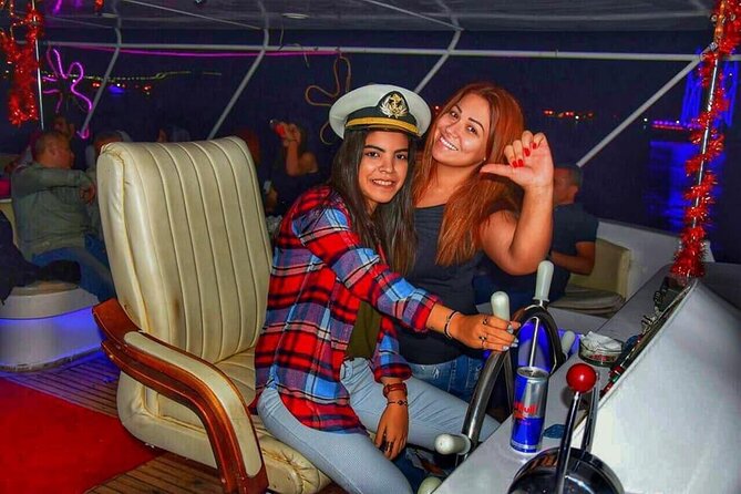 Yacht Cruise with Dinner & Oriental Show - Key points before you book